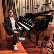 Profesor de música para guitarra, piano, canto, ukelele, producción musical, composición y teoría musical